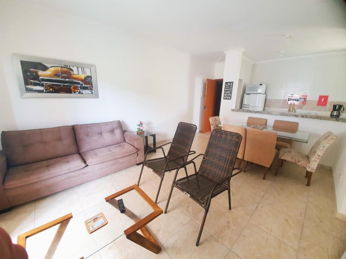 Lindo Apto Com 3 Quartos, Apenas 1 Quadra Da Praia Das Toninhas 乌巴图巴 外观 照片